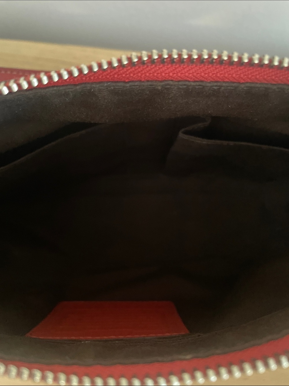 Coach EastWest Z14700 Leather Bag - Picture 9 of 12